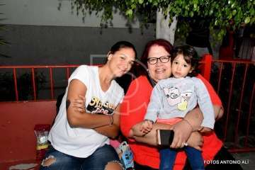 Daniel Castellano da el pistoletazo de salida a las fiestas de El Caracol (Foto Antonio Alí)